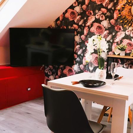 Romantic Studio Eve - Proche Gare - Netflix - Wifi Amiens Extérieur photo